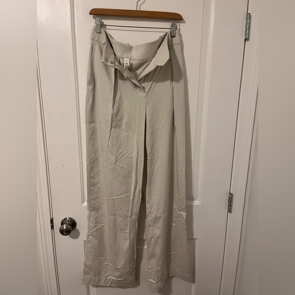 Lululemon High-Waist Wide Leg Trousers in Light Beige